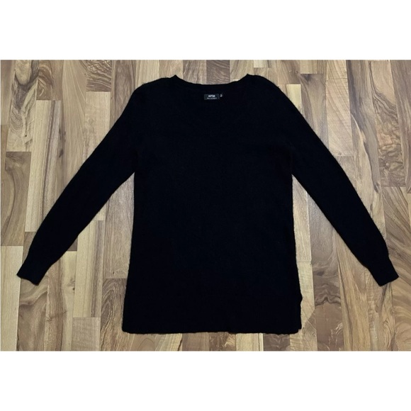 Apt. 9 Sweaters - APT 9 100% Cashmere Long Sleeve V-Neck Sweater Soft Women’s Size Medium - Black